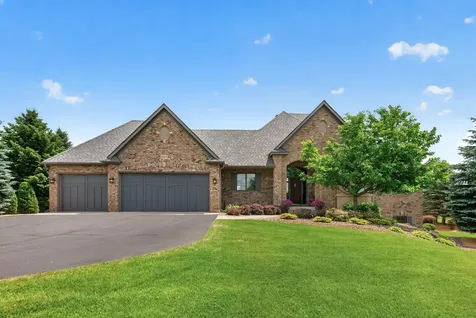 19295 Oak Grove Avenue Prior Lake MN 55372