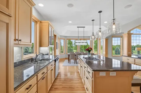 19295 Oak Grove Avenue Prior Lake MN 55372