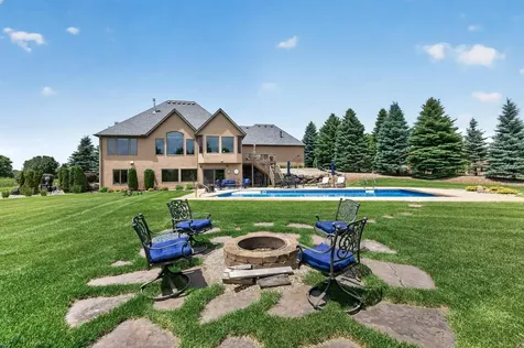 19295 Oak Grove Avenue Prior Lake MN 55372