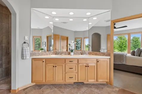 19295 Oak Grove Avenue Prior Lake MN 55372