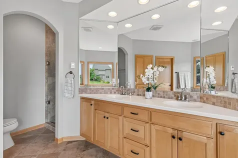 19295 Oak Grove Avenue Prior Lake MN 55372
