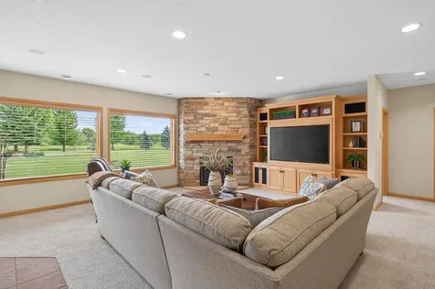 19295 Oak Grove Avenue Prior Lake MN 55372