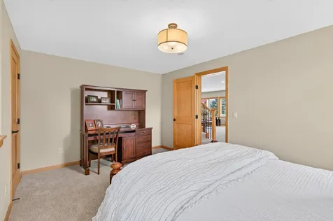 19295 Oak Grove Avenue Prior Lake MN 55372