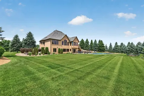 19295 Oak Grove Avenue Prior Lake MN 55372
