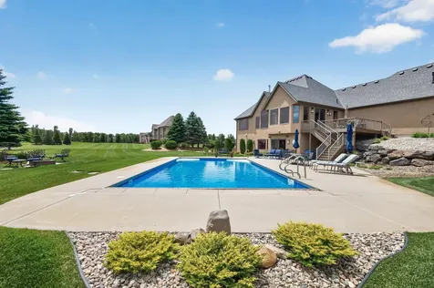 19295 Oak Grove Avenue Prior Lake MN 55372