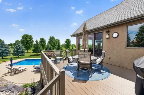 19295 Oak Grove Avenue Prior Lake MN 55372