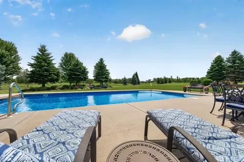19295 Oak Grove Avenue Prior Lake MN 55372