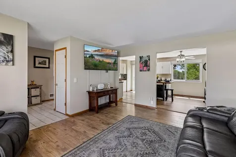 7370 158th Street W Apple Valley MN 55124