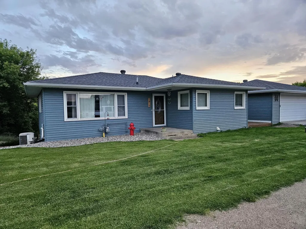 1413 W Alcott Avenue Fergus Falls MN 56537