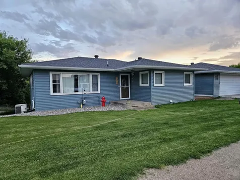 1413 W Alcott Avenue Fergus Falls MN 56537