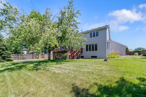 9719 Hillside Trail S Cottage Grove MN 55016