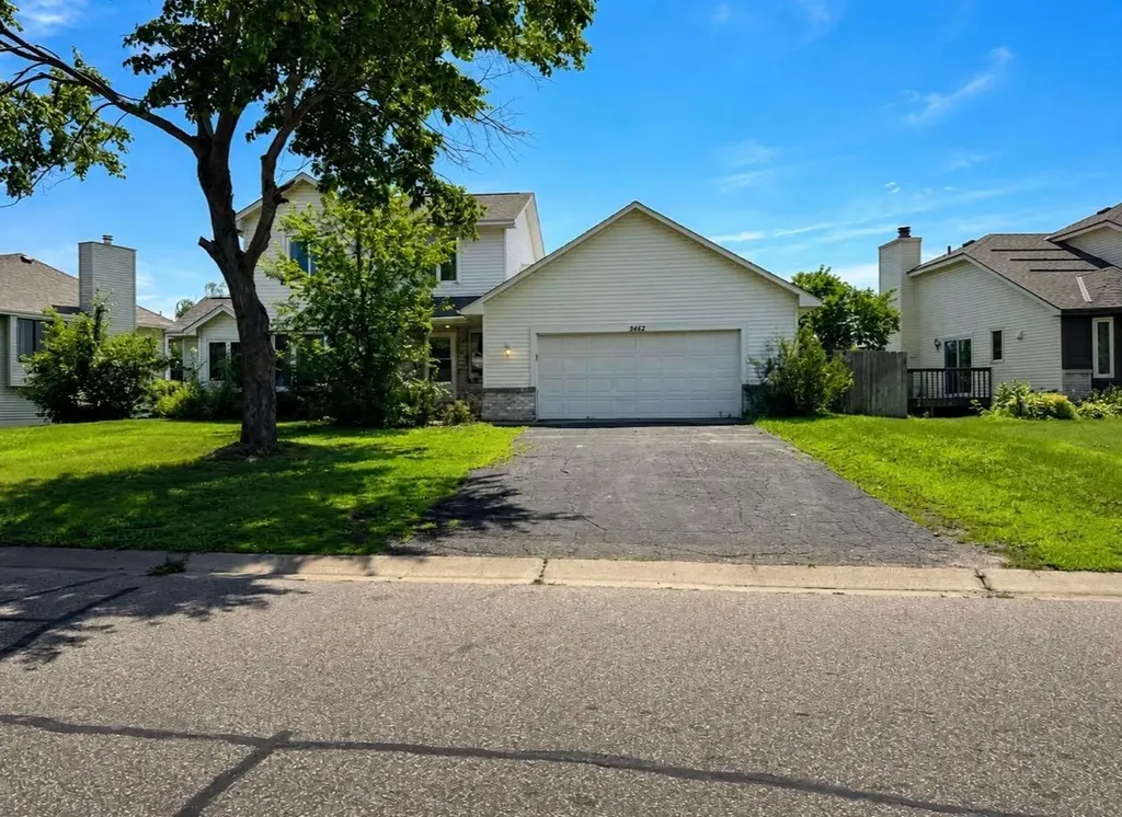 9142 Woodhall Crossing N Minneapolis MN 55443