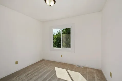 9142 Woodhall Crossing N Brooklyn Park MN 55443