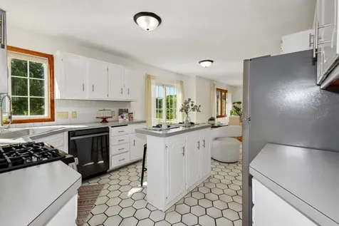 9142 Woodhall Crossing N Minneapolis MN 55443