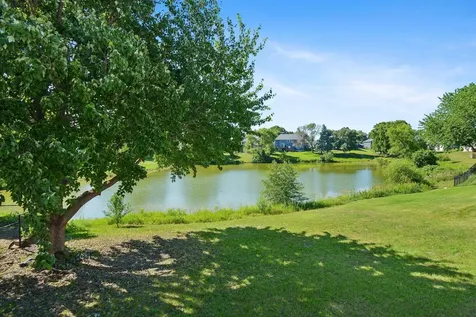 9142 Woodhall Crossing N Minneapolis MN 55443