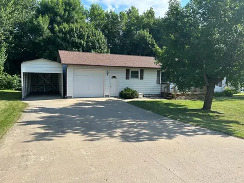 305 Lakeview Drive Lake Park MN 56554