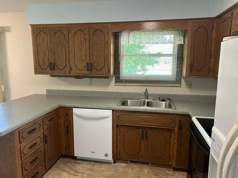 305 Lakeview Drive Lake Park MN 56554