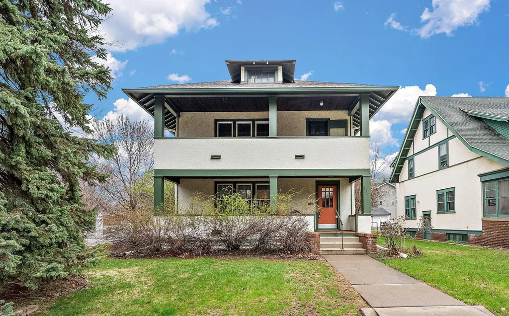 2017 Laurel Avenue Saint Paul MN 55104