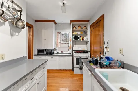 2017 Laurel Avenue Saint Paul MN 55104