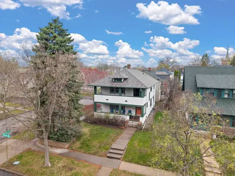 2017 Laurel Avenue Saint Paul MN 55104