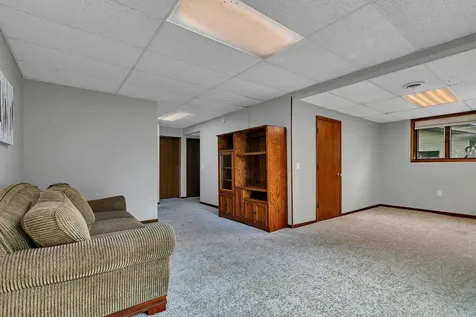1735 Hazelwood Circle Saint Cloud MN 56303