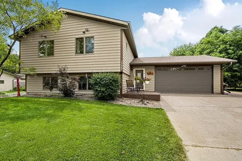 1735 Hazelwood Circle Saint Cloud MN 56303