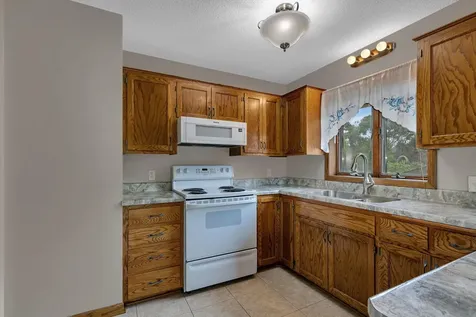 1735 Hazelwood Circle Saint Cloud MN 56303
