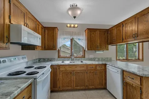 1735 Hazelwood Circle Saint Cloud MN 56303
