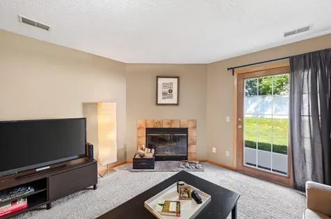 8087 Curtis Lane Eden Prairie MN 55347