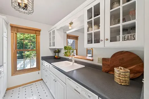 8087 Curtis Lane Eden Prairie MN 55347