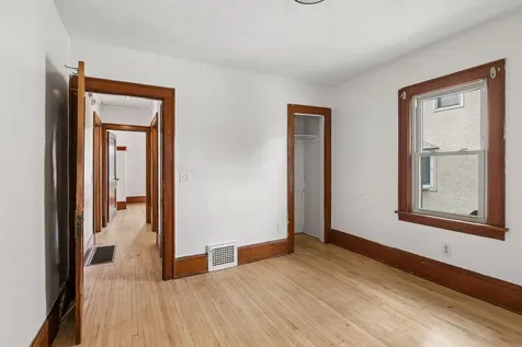 3823 Dupont Avenue N Minneapolis MN 55412