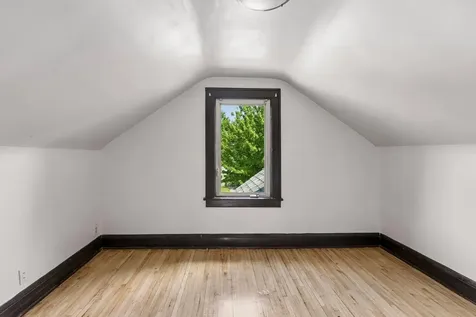3823 Dupont Avenue N Minneapolis MN 55412