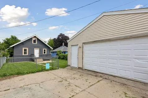 3823 Dupont Avenue N Minneapolis MN 55412