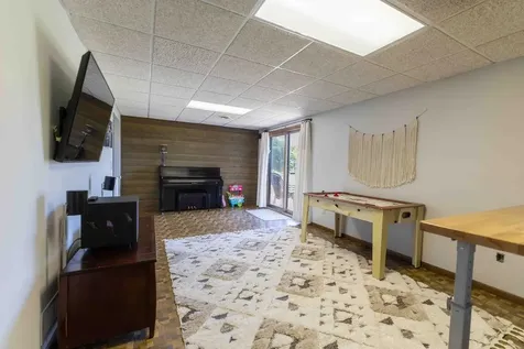 207 Maple Avenue SW Elysian MN 56028