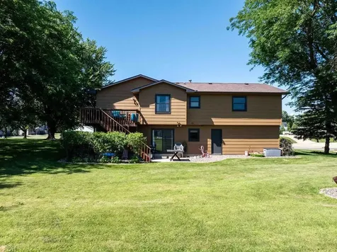 207 Maple Avenue SW Elysian MN 56028