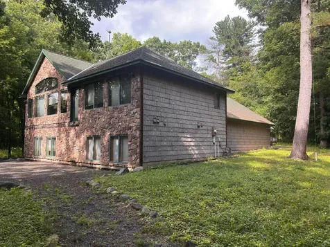 909 N Cascade Street Osceola WI 54020