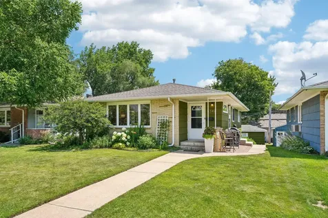 5749 Upton Avenue S Minneapolis MN 55410