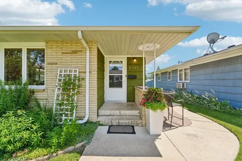5749 Upton Avenue S Minneapolis MN 55410