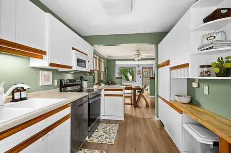 1217 E 10th Street Duluth MN 55805