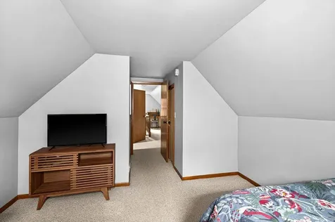 1217 E 10th Street Duluth MN 55805