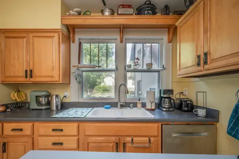 406 W Lewis Street Mankato MN 56001