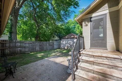 406 W Lewis Street Mankato MN 56001