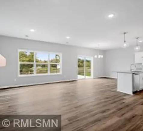 10574 Goodview Avenue S Cottage Grove MN 55016