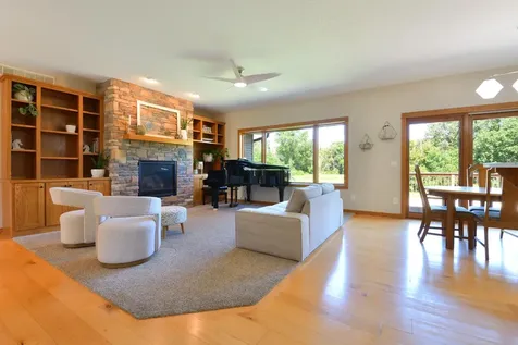15602 Enfield Avenue N Hugo MN 55038