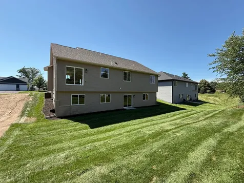 6062 Fuller Circle Wyoming MN 55092