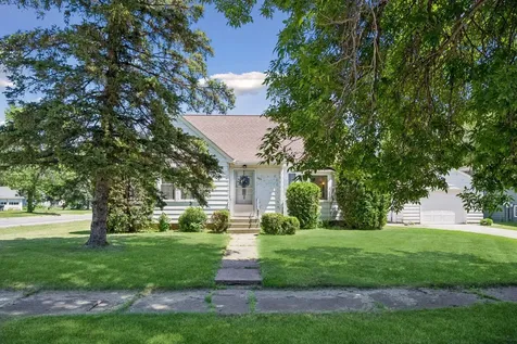 405 4th Avenue SE Milaca MN 56353