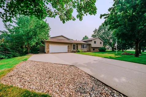 5708 Nightingale Court Saint Cloud MN 56303