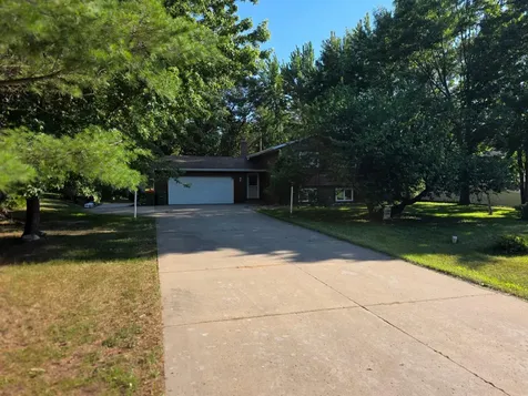 530 156th Lane NW Andover MN 55304