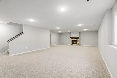 913 Buffalo Street NW Delano MN 55328