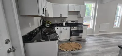 12 Oakley Avenue Saint Paul MN 55104